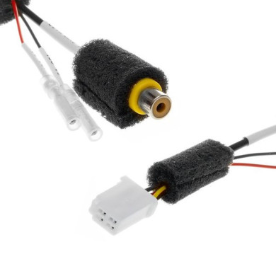 Adapter zum Anschluss der Rückfahrkamera an das Display Mazda 2006 - 2014  Adapter zum Anschluss der Rückfahrkamera an das Display Mazda 2006 - 2014